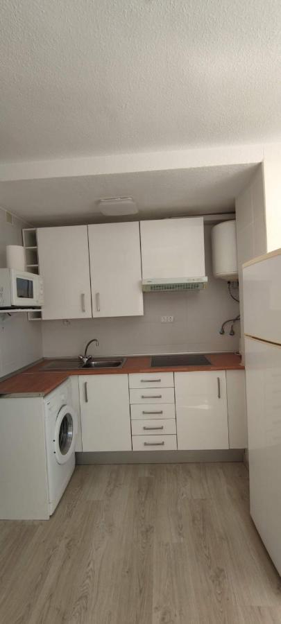 Precioso Apartamento Con Piscina Y Vistas Al Mar Mediterráneo. Appartamento Benidorm